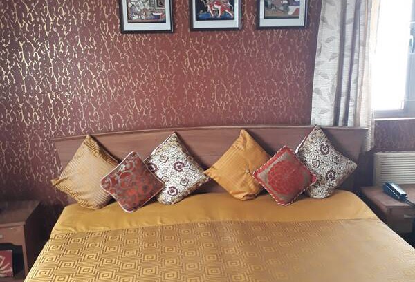 Kolkata Resort | Private room ∙ 1 guest