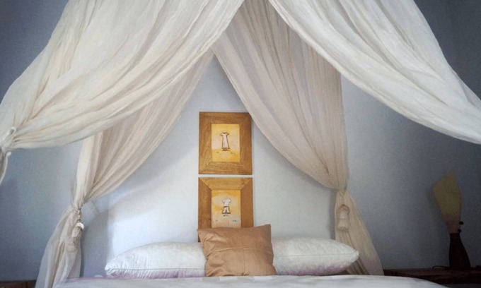 Senggigi Resort | Private room ∙ 3 guests