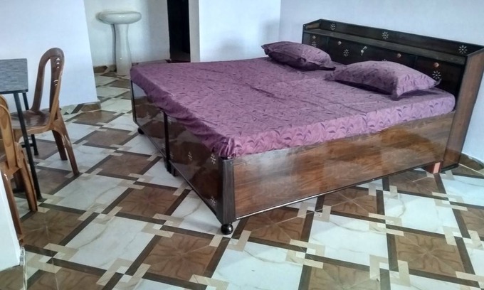 Srinagar Resort | Private room ∙ 3 guests