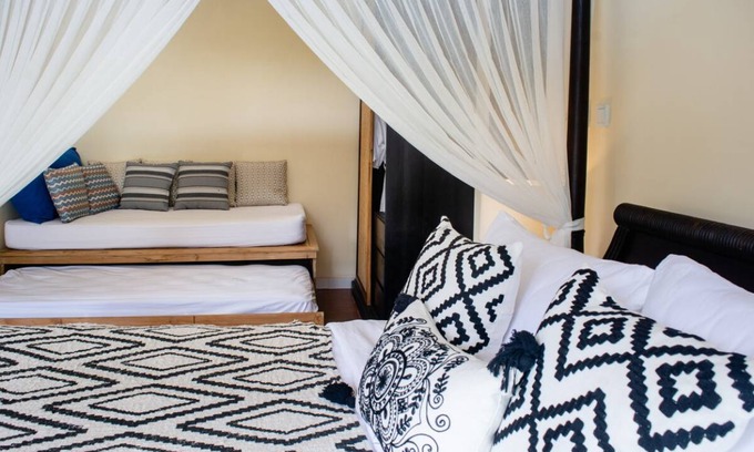 Melaya Resort | Private room ∙ 4 guests