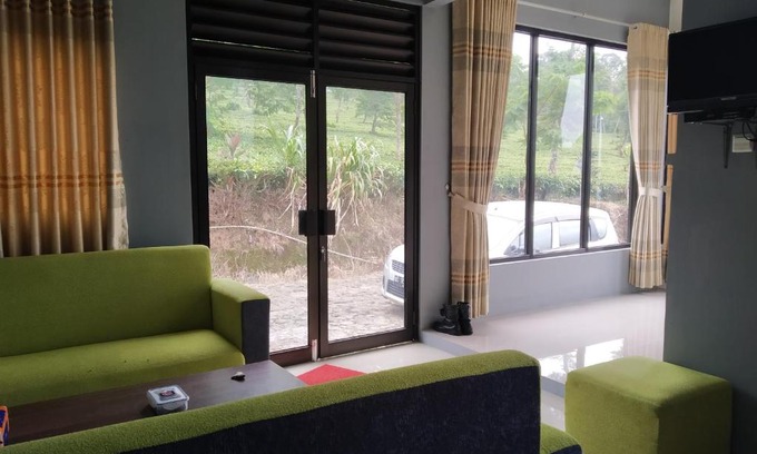 Wonosobo Villa | RR Homestay Seroja