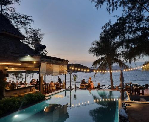 Choeng Mon House | Samui Honey Backpacker Bungalow