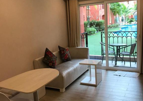 Na Kluea Apartment | Seven Seas Resort by Pool Access