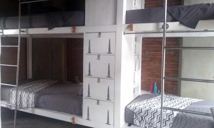 Klojen Hostel | Shelter Hostel Malang