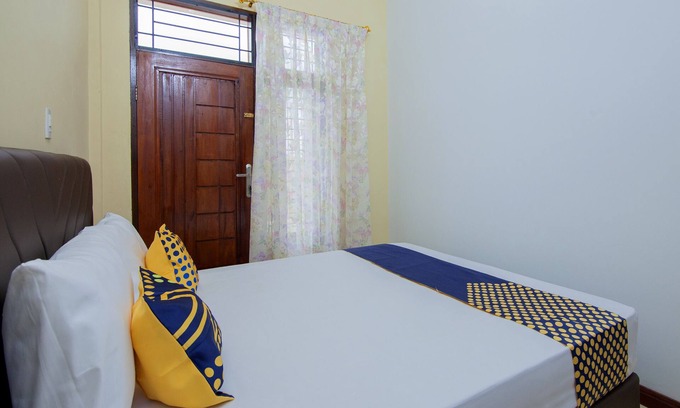 Kabanjahe Hostel | SPOT ON 2076 Hotel Stadion
