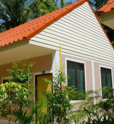 Plai Phraya Hostel | Suan Bang Bon Guest House