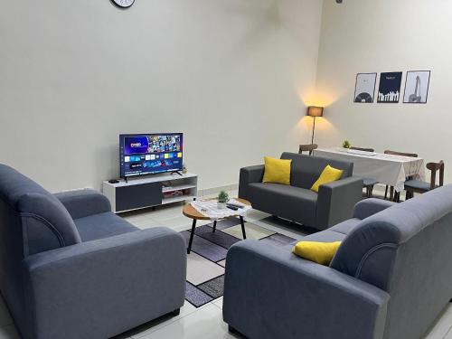 Kamunting House | TemuHomestay