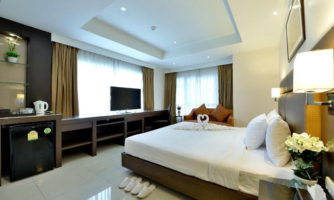 Nana Hotel | The Prestige Nana