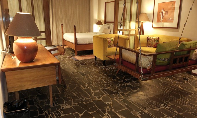 Rajkot Hotel | The Sky Imperial Aarivaa Luxury Homestay