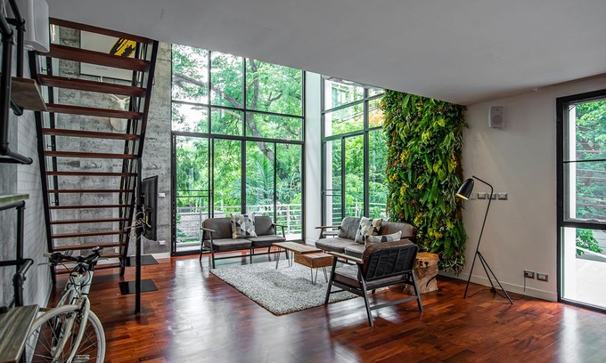 Chidlom Apartment | Three Bedroom Duplex (250 Sqm.)