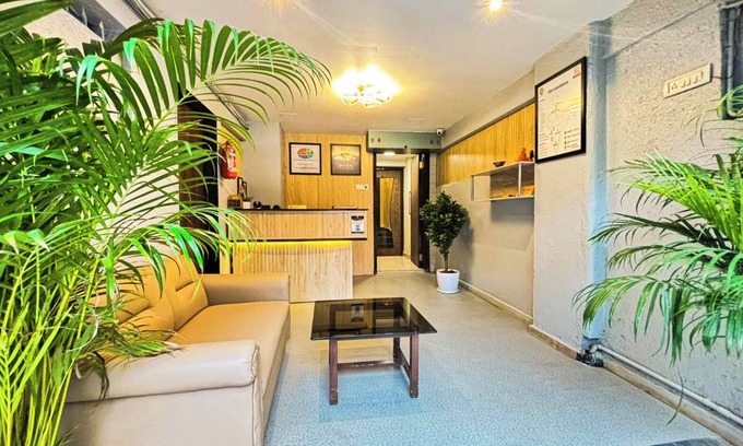 Santacruz Apartment | TIM Santacruz Mumbai Airport