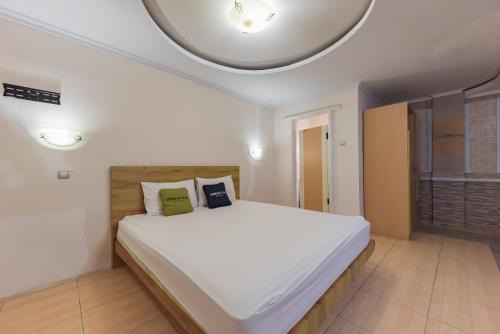 Cipanas Hotel | Urbanview Hotel Anggrek Puncak by RedDoorz