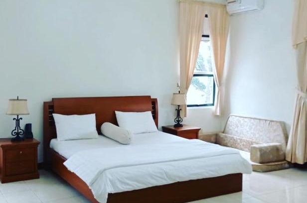 Cipanas Villa | Villa 5 kamar kota bunga