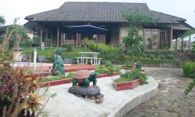 Cipanas Villa | Villa Kahayang