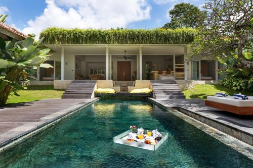 Banjar Semer Villa | Villa Reina by SooBali - Spacious & Modern near Canggu with Butler-Cook, Private Pool and Tropical Gardens