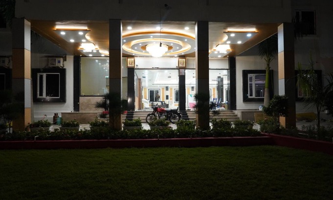 Varanasi Hotel | Viraj International Hotel