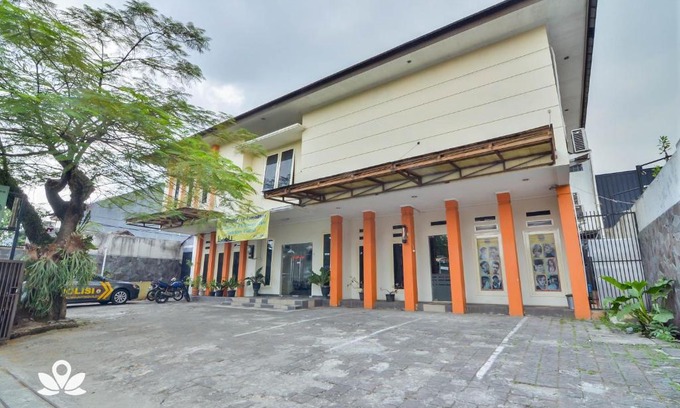 Bandung House | ZEN Rooms Basic GOR Cikutra