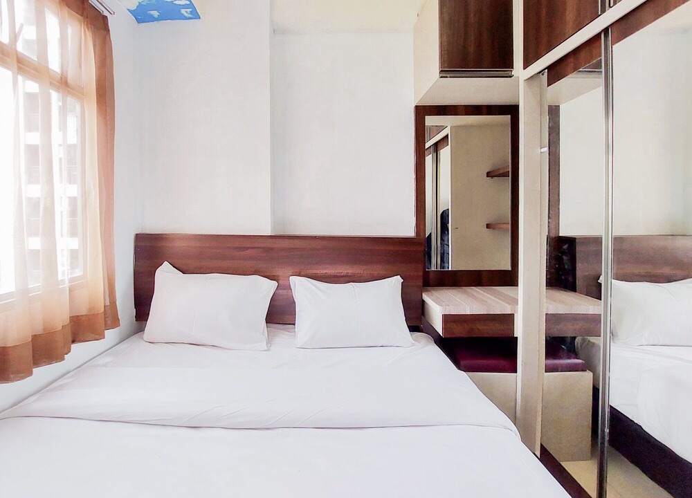 Serpong Hotel | Spacious and Nice 2Br Serpong Greenview Apartment