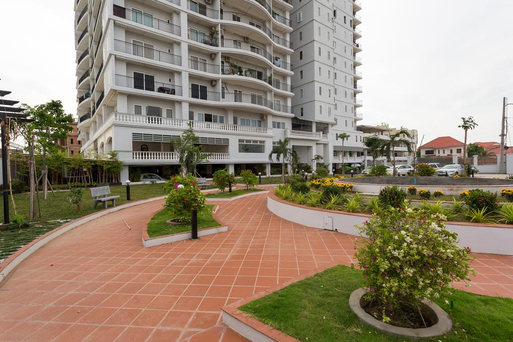 Ruessei Kaev Hotel | MekongView 2 CondoTel