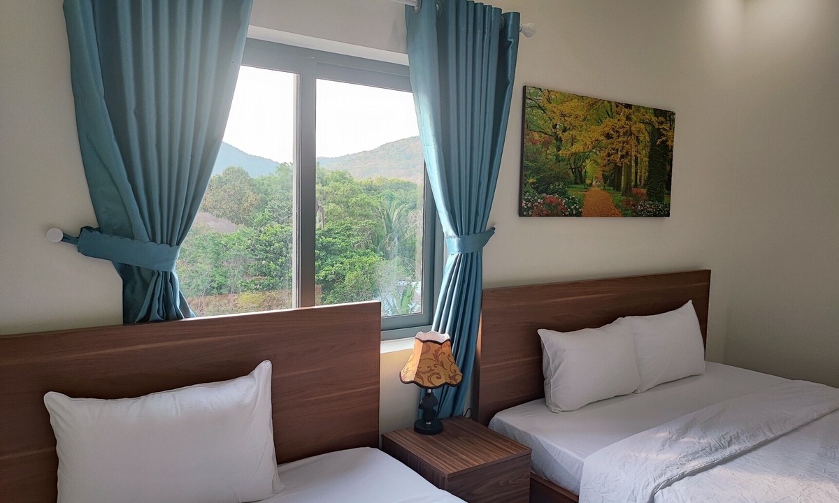 Con Son Hotel | HOANG ANH CON DAO HOTEL