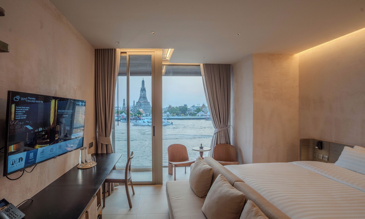 Phra Borom Maha Ratchawang Hotel | Inn A Day