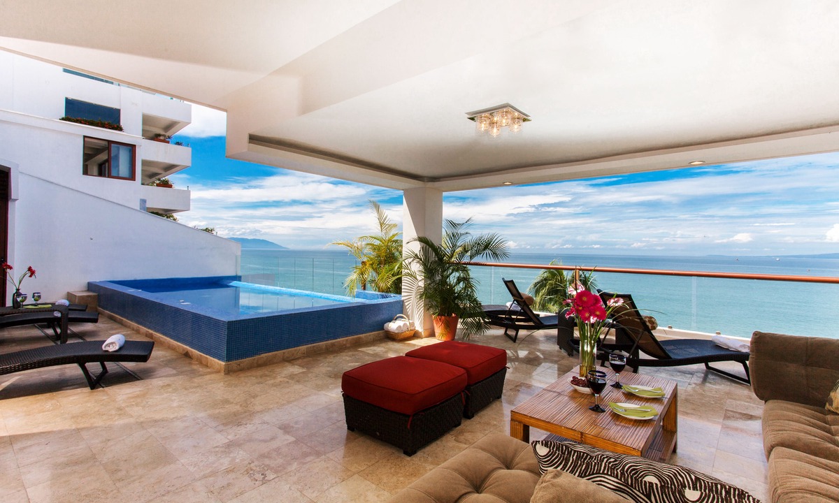 Amapas Condo | Best location right on los muertos beach, Sky Suite E