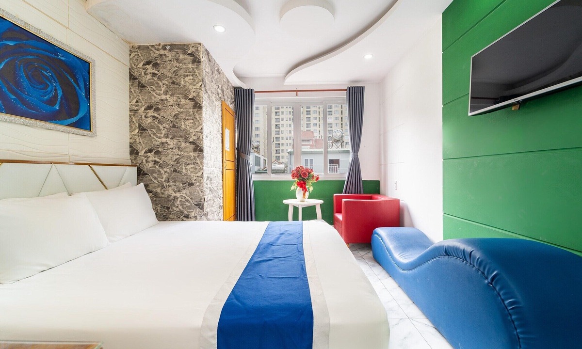 Binh Chanh House | Urban Retreat – Superior Stay at Sunrise Trung Son
