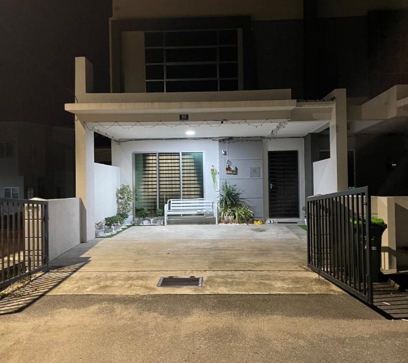 Pokok Sena District House | 80 Pinang - Dolby Atmos Soundbar, Netflix, Apple TV
