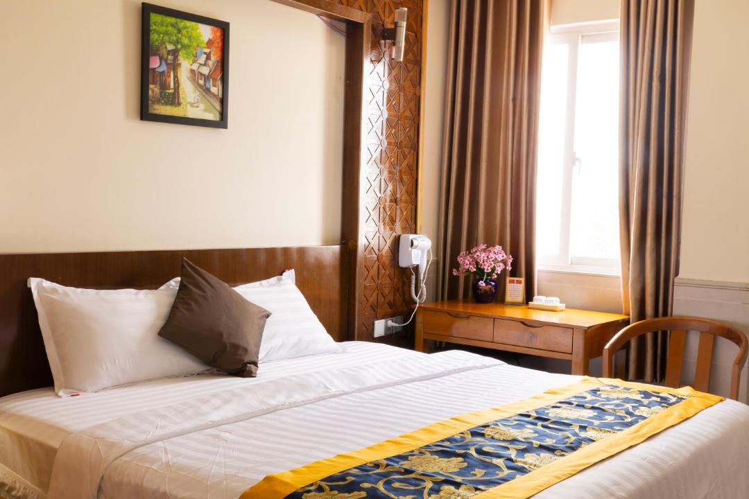 District 12 Hotel | Atana Airport Hotel