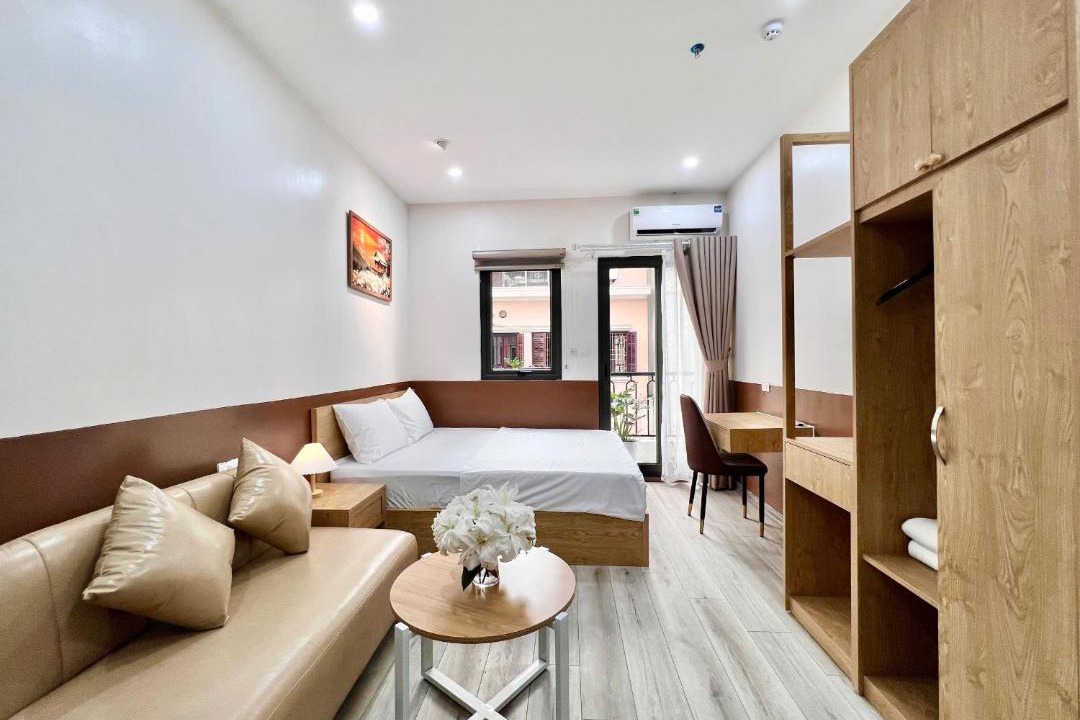 Van Mieu Apartment | Aurora Homestay