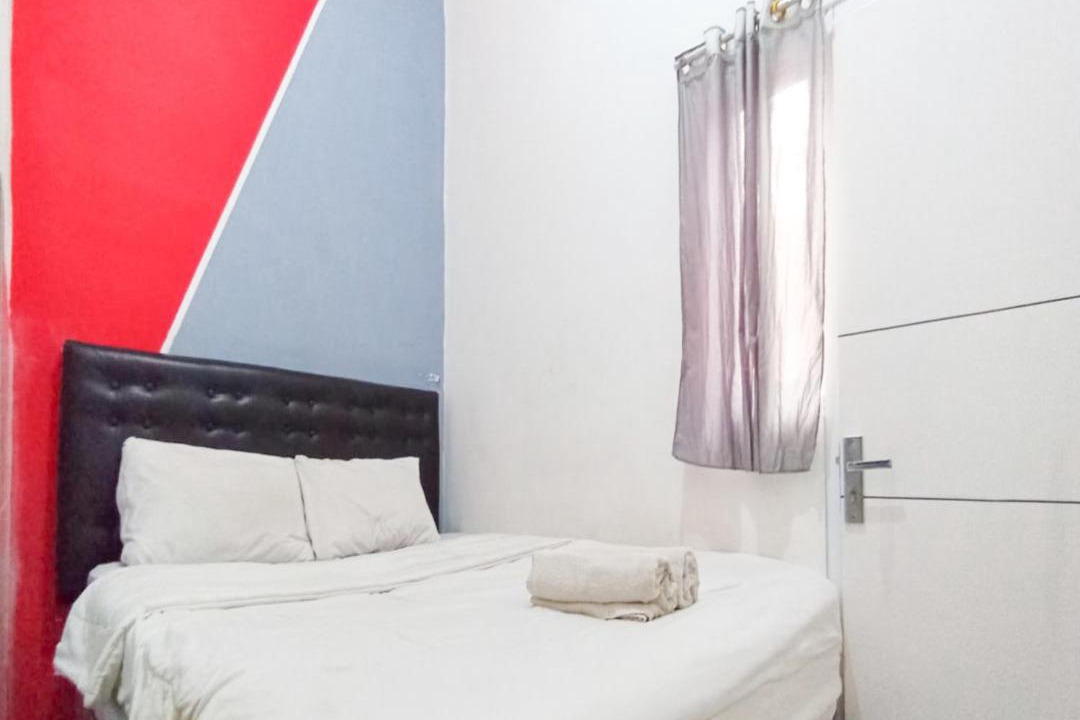 Jombang Hotel | Ariska Room RedPartner