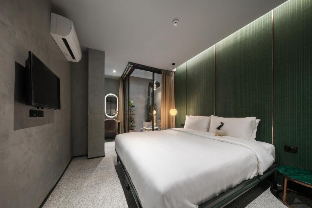 Phra Khanong Nuea Hotel | Goose Living Bangkok BTS Phra Khanong