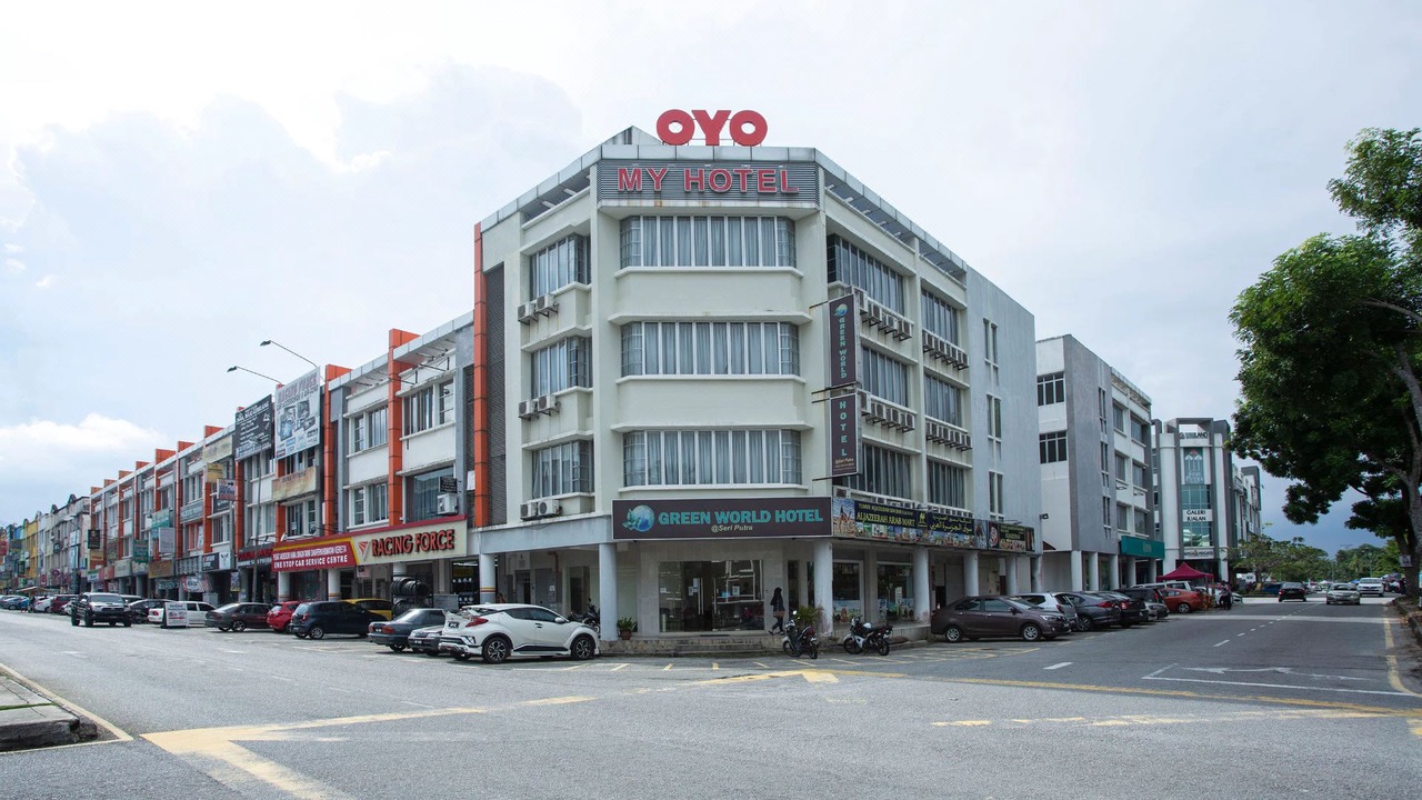 Photo of Buildings in Bandar Seri Putra