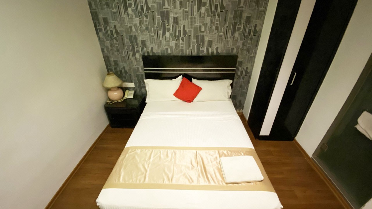 Photo of Bedroom in Kempas