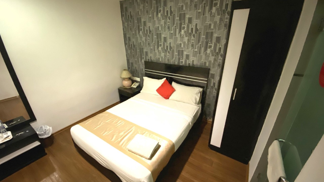 Photo of Bedroom in Kempas