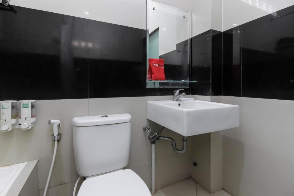 Photo of Bathroom in West Cirebon