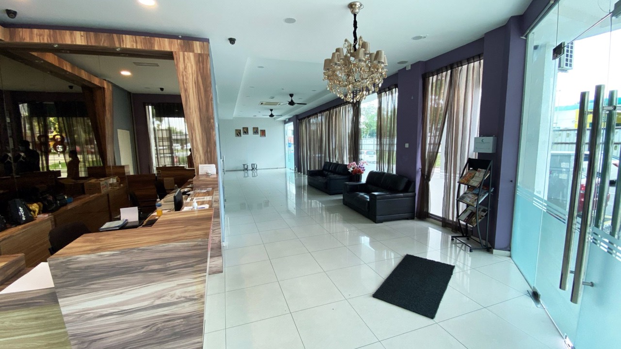 Photo of Livingroom in Kempas