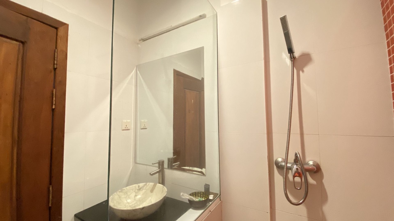 Photo of Bathroom in Daun Penh