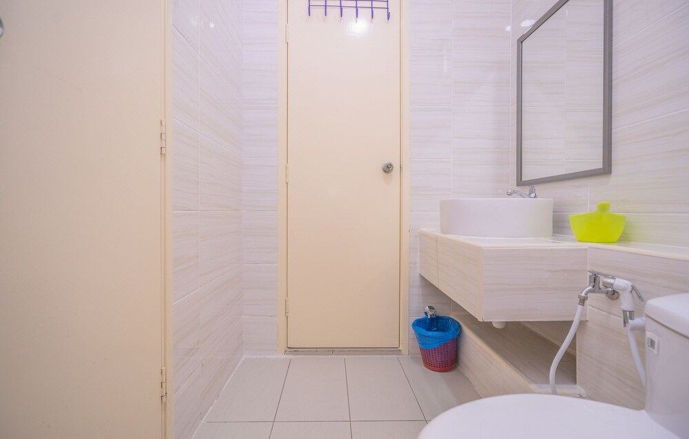 Photo of Bathroom in Kempas