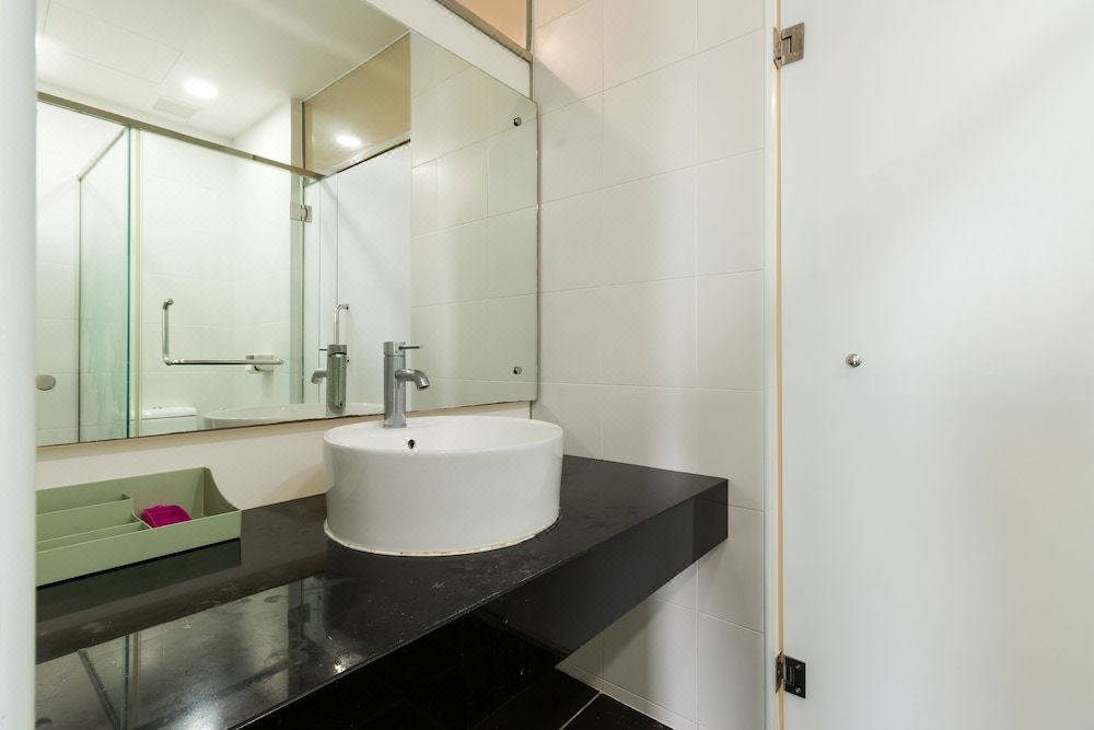 Photo of Bathroom in The Strand