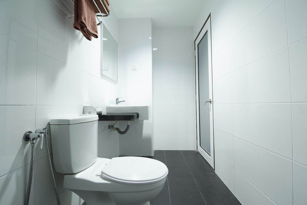 Photo of Bathroom in Medan Tuanku
