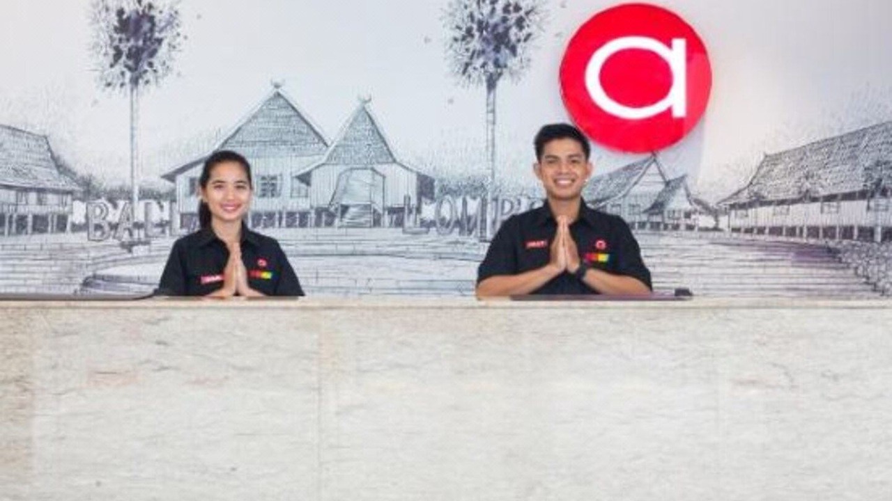 Photo of Human In Picture in Surabaya