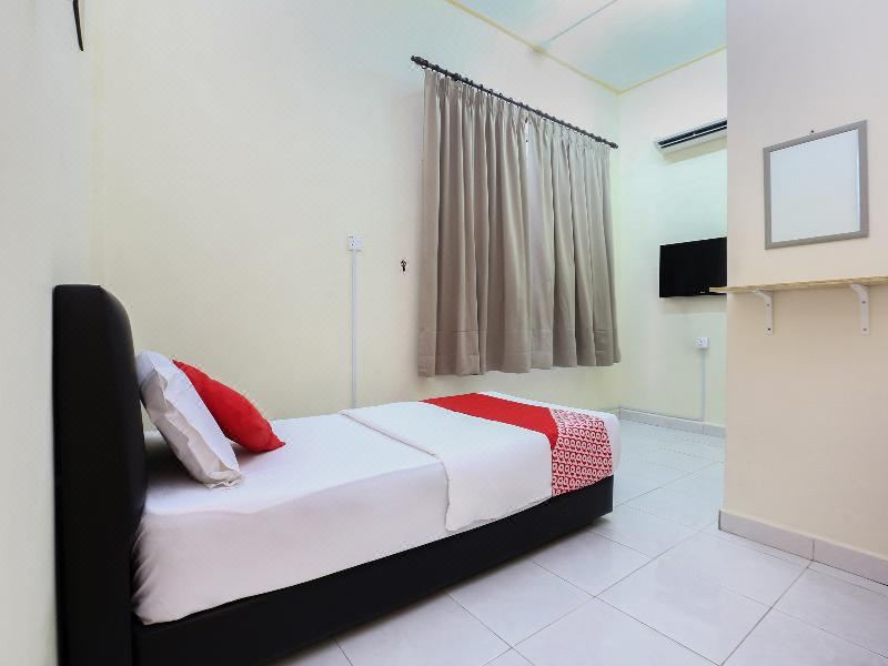 Photo of Bedroom in Kampung Kijing