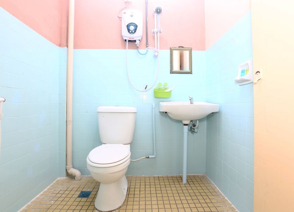 Photo of Bathroom in Kampung Kijing