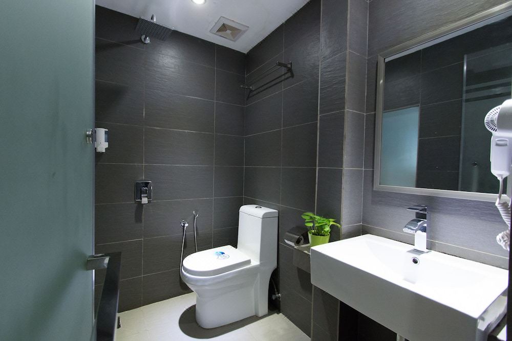 Photo of Bathroom in SS 2
