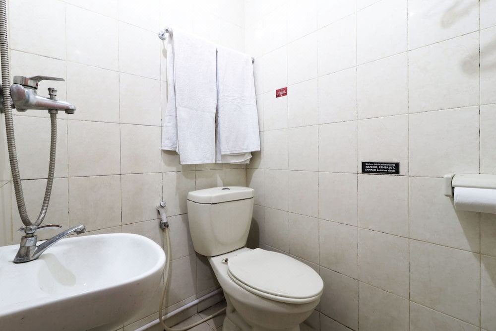 Photo of Bathroom in Malabar
