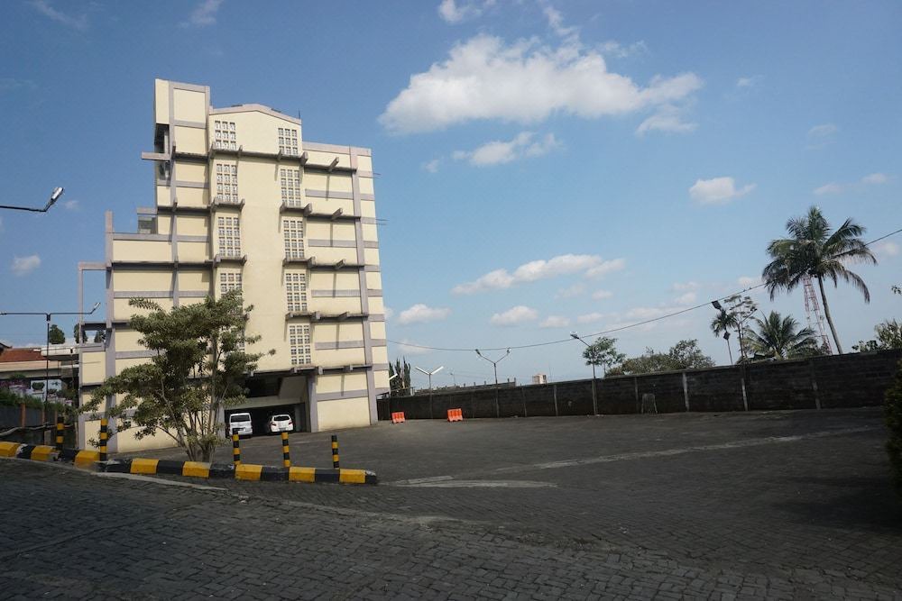 Photo of Buildings in Baturaden