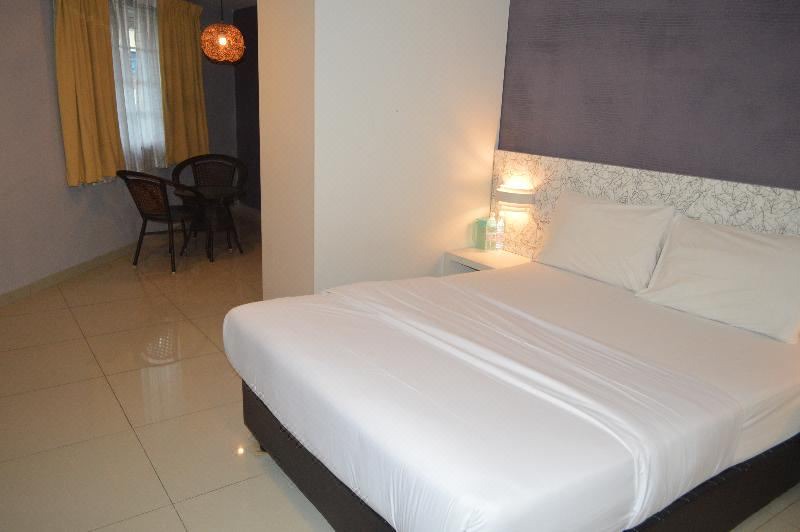 Photo of Bedroom in SS 2