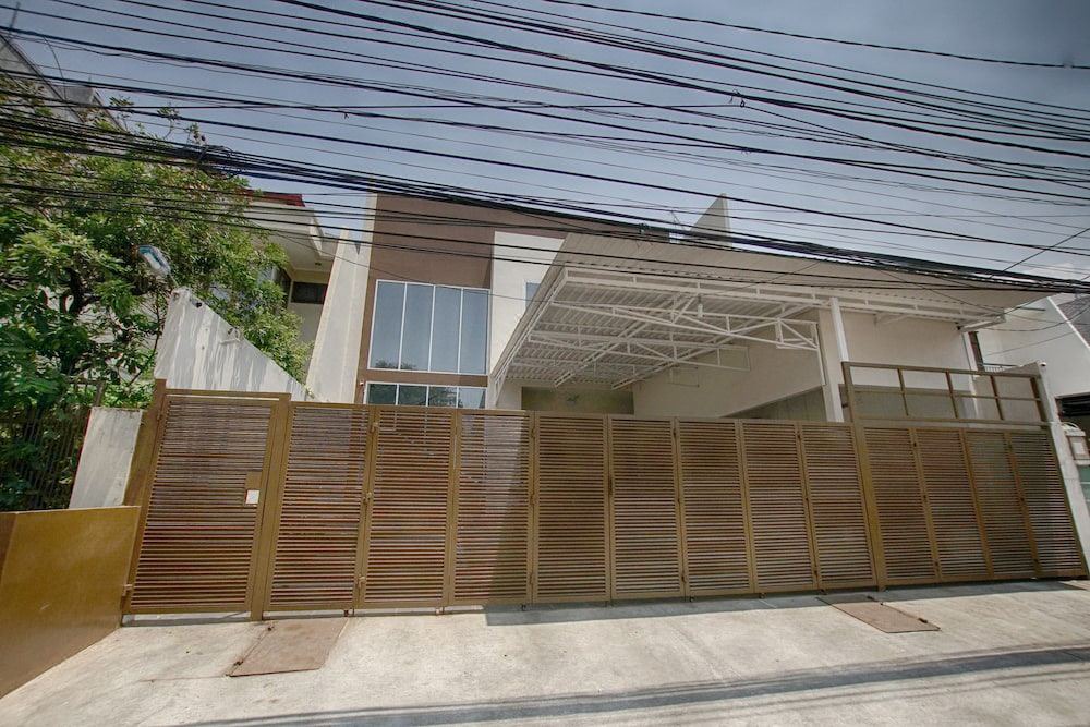 Photo of Buildings in Sunter