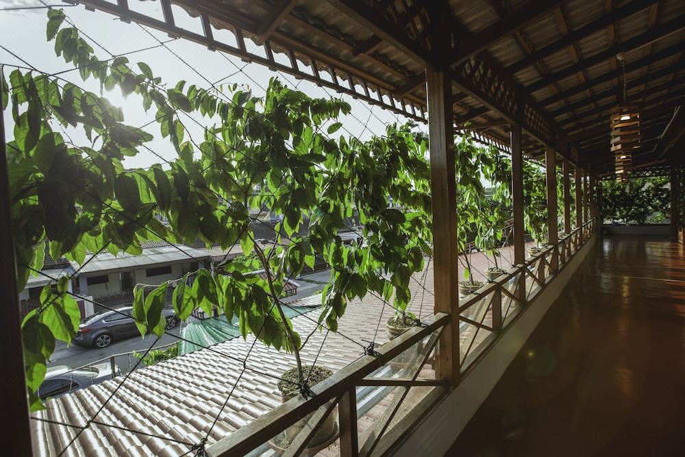 Photo of Patio Balcony in Daerah Kulai